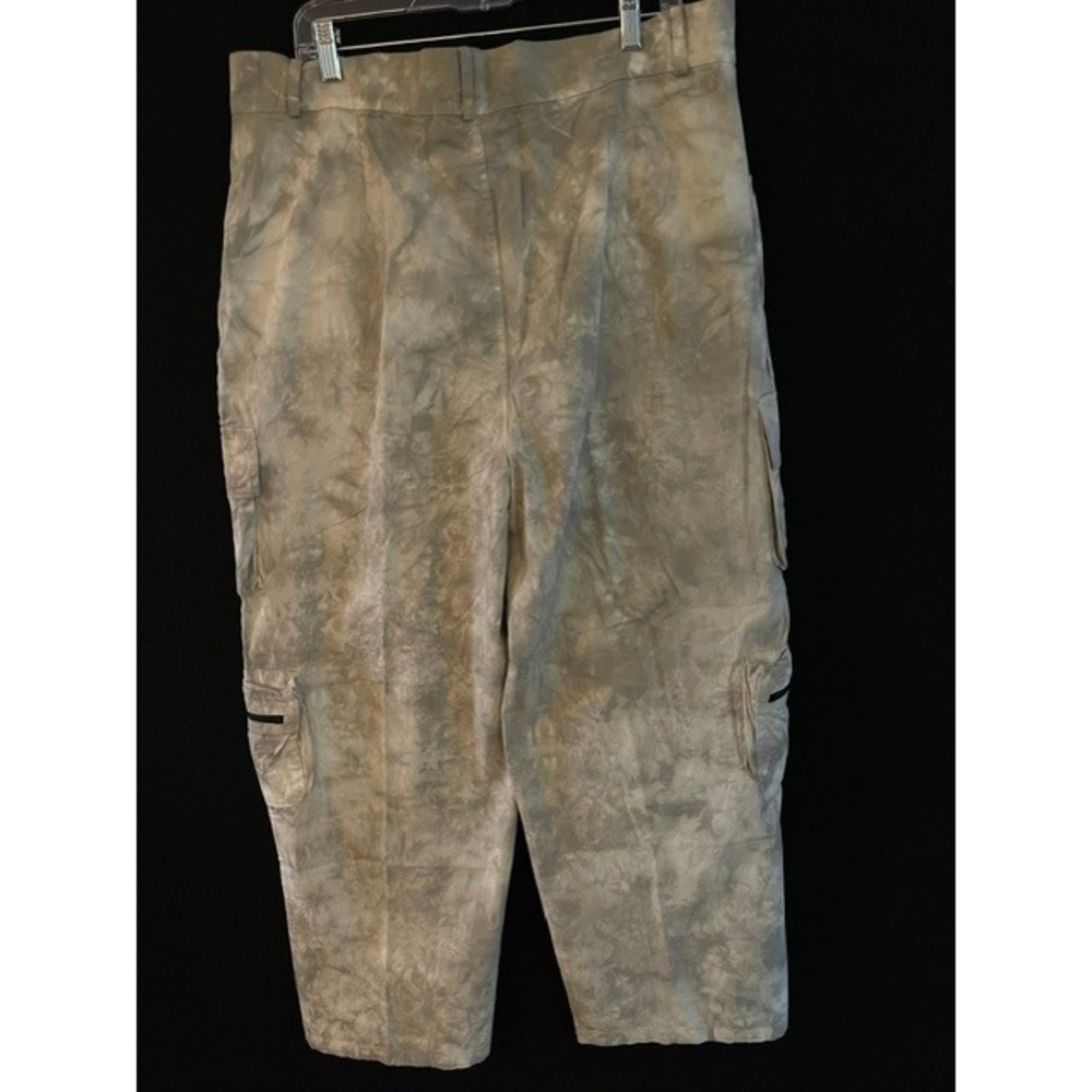 Pretty Little Thing Gorpcore Grunge Camo Pocket Detail Cargo Trouser Khaki-14